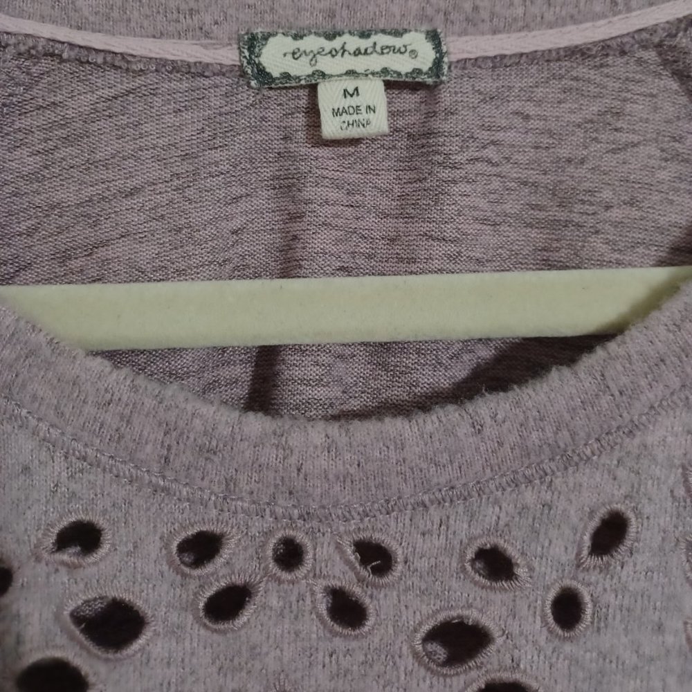Women's medium cold shoulder sweater purple mauve floral stitching design soft - Picture 3 of 4